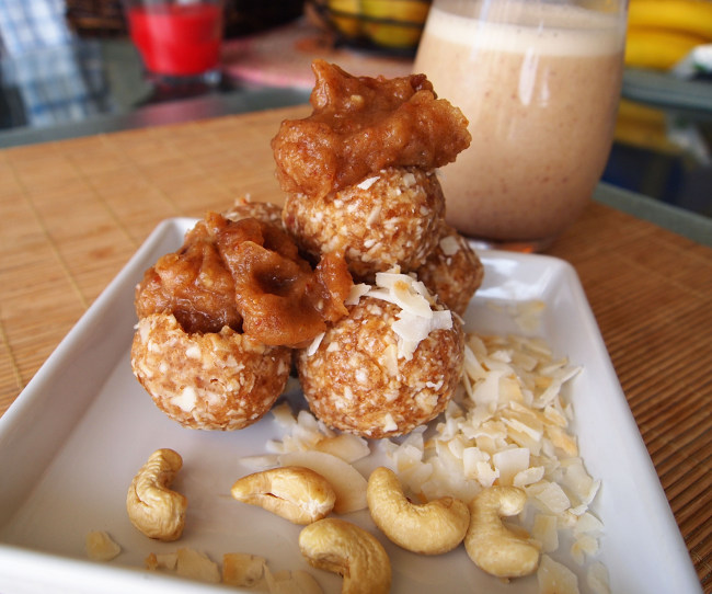 Coconut cashew balls with date caramel cream